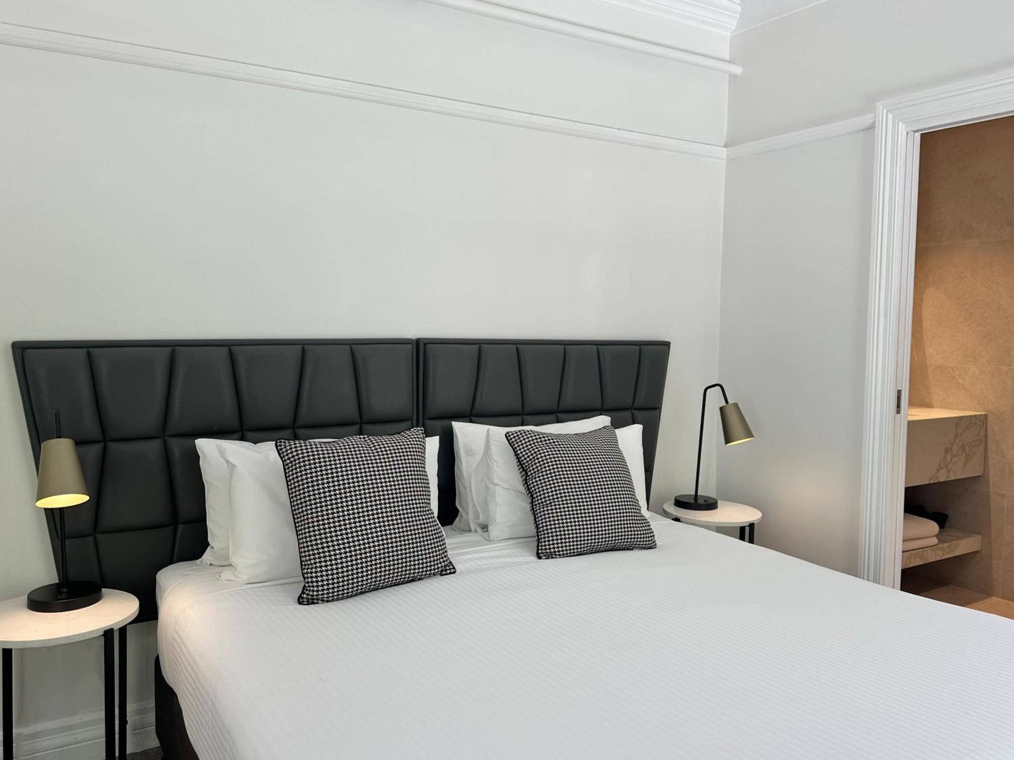 No 9 Springfield Hotel 3*